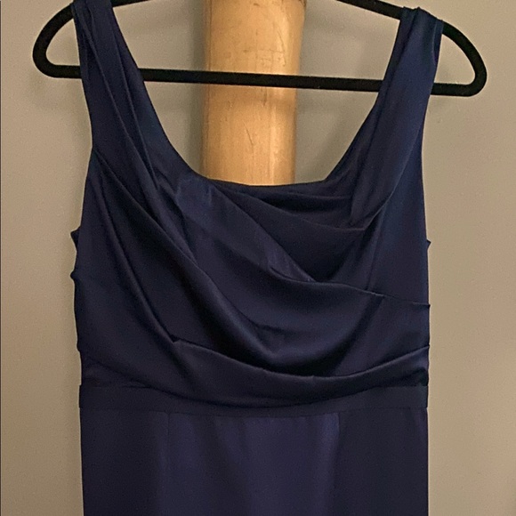 Beautiful  Elie Tahari  purple satin dress Size 10 - Picture 1 of 2